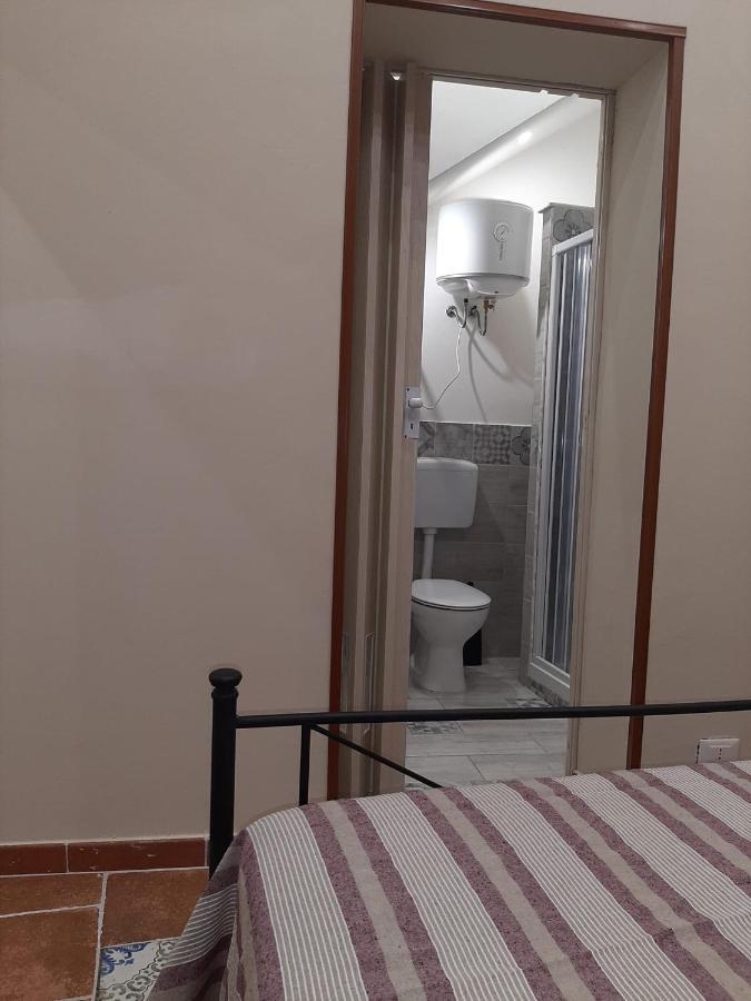 Casa Vacanza Di Via Giacalone Palermo Exterior foto